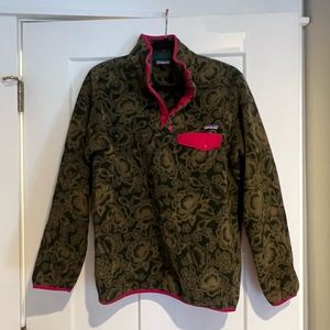 Green Floral Woman’s Patagonia